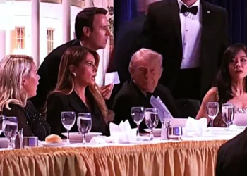 Λευκός Οίκος: 31χρονος δάσκαλος πίσω από την επίθεση – «Στόχος μου η κυβέρνηση Τραμπ»