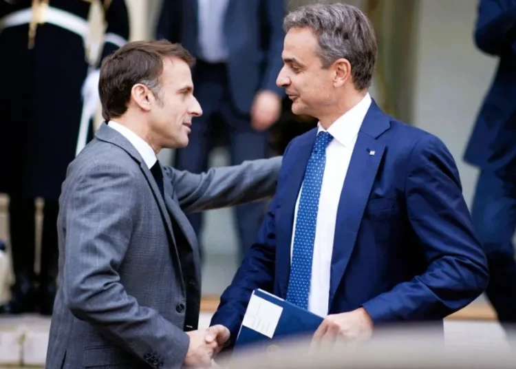 Διπλωματικό σήμα από Παρίσι: Ο Μακρόν έρχεται στην Αθήνα στις 24 Απριλίου