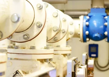 Καύσιμα και κρίση: Το ελληνικό «χαρτί» στα αποθέματα και το στοίχημα της αγοράς