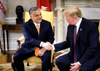 Deal πριν την κάλπη; Ο Τραμπ «τάζει» οικονομική βοήθεια στον Όρμπαν και ανάβει φωτιές στην Ευρώπη