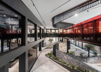 Από την Καβάλα στον κόσμο και στο μεγαλύτερο εκθεσιακό χώρο φυσικών πετρωμάτων στην Ελλάδα: Νέες διεθνείς διακρίσεις για την Akrolithos