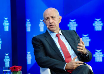 Θεοδωρόπουλος: «Πρέπει να μειώσουμε τον δημόσιο τομέα»