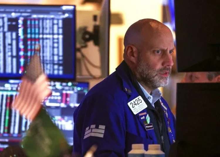 Wall Street: Ο S&P 500 «φλερτάρει» με ιστορικά υψηλά