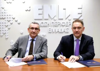 Συμμαχία-κλειδί για τον τουρισμό: ΞΕΕ και Περιφέρειες ενώνουν δυνάμεις