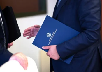 Από το Ορμούζ στην Αθήνα: Πώς θωρακίζεται η χώρα απέναντι στις ενεργειακές αναταράξεις