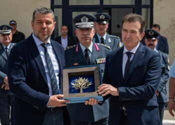 ΔΕΗ: Δωρεά 90 οχημάτων και 25 ηλεκτρικών δικύκλων στην ΕΛ.ΑΣ. για ενίσχυση της Άμεσης Δράσης