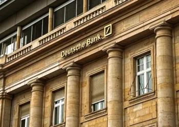 «Sell in May» τέλος; Η Deutsche Bank αμφισβητεί τον πιο διάσημο κανόνα της αγοράς