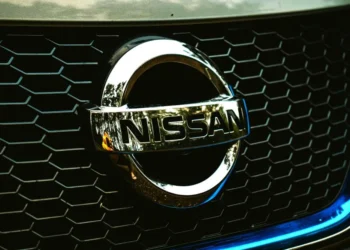 Η κρίση στα EV χτυπά τη Nissan: «Λουκέτο» στη Βρετανία και -900 θέσεις εργασίας στην Ευρώπη