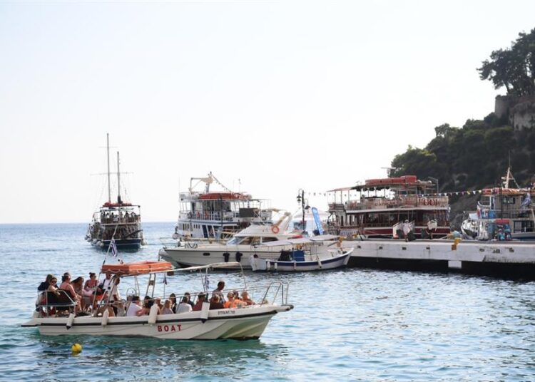 Κοινωνικός Τουρισμός 2026: Mισό εκατομμύριο πολίτες θα βρεθούν εκτός