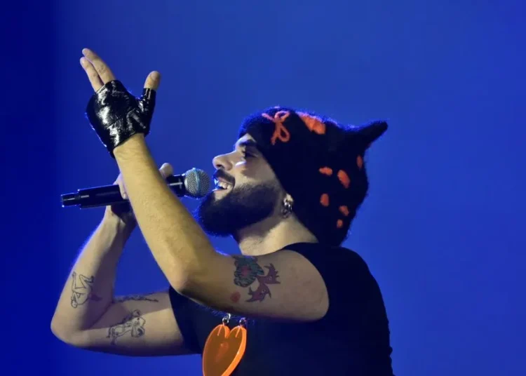 Eurovision 2026: Θερμή υποδοχή για τον Akylas και το «Ferto» στον Α’ Ημιτελικό (vid)
