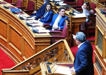 Διμέτωπη επίθεση Γεωργιάδη σε Φάμελλο και Ανδρουλάκη στη συζήτηση για το Ταμείο Καινοτομίας