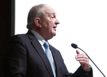 «Καμπανάκι» Καραμανλή για τα ελληνοτουρκικά: «Εξωφρενικός» ο νόμος για τη «Γαλάζια Πατρίδα»