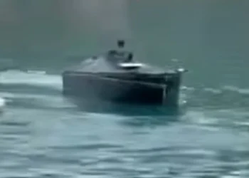 Μυστήριο με σκάφος-drone στη Λευκάδα: Σενάρια για εκρηκτικά και στρατιωτική χρήση – Τι εξετάζουν οι Αρχές