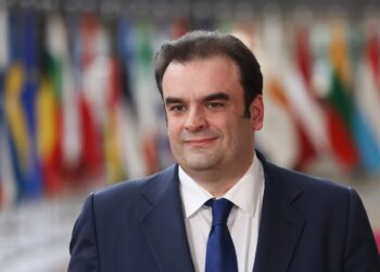 Πιερρακάκης: Η κρίση στη Μέση Ανατολή δοκιμάζει την ευρωπαϊκή οικονομία – Kαθοριστικός ο χρονικός ορίζοντας