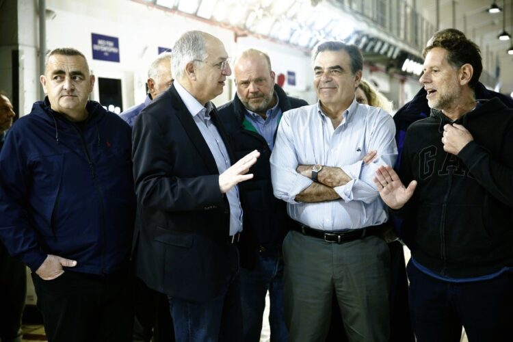 ΕΠΙΣΚΕΨΗ ΣΧΟΙΝΑ Μ. & ΚΑΔΗ Κ. ΣΤΗΝ ΙΧΘΥΟΣΚΑΛΑ ΚΕΡΑΤΣΙΝΙΟΥ