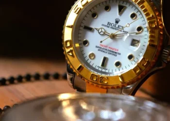 Rolex: Νέα ανατίμηση στα χρυσά ρολόγια καθώς ο χρυσός «σπάει» τα κοντέρ