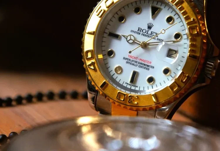 Rolex: Νέα ανατίμηση στα χρυσά ρολόγια καθώς ο χρυσός «σπάει» τα κοντέρ
