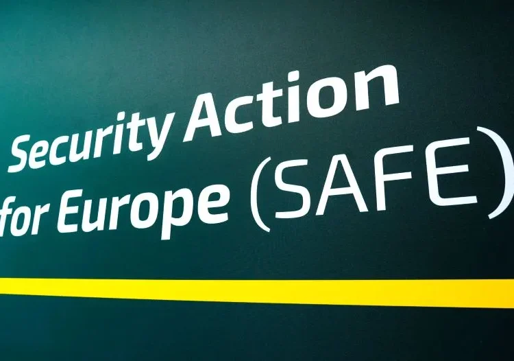 SAFE: Η Ελλάδα υπέγραψε τη συμφωνία για νέα αμυντικά έργα στη Μεσόγειο
