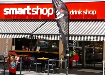 Motor Oil: Από τα πρατήρια καυσίμων στα Smart Shop – Η στρατηγική διείσδυση στη λιανική τροφίμων και καφέ