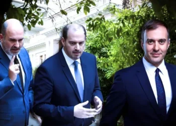 Ανασχηματισμός με άρωμα νέας γενιάς: Oι πολιτικές ισορροπίες πίσω από τις αλλαγές Μητσοτάκη