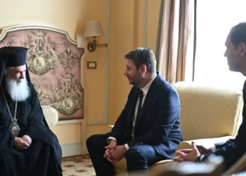 Νίκος Ανδρουλάκης – Πατριάρχης Ιεροσολύμων Θεόφιλος: Συνάντηση για τους Αγίους Τόπους και την ειρήνη στη Μέση Ανατολή
