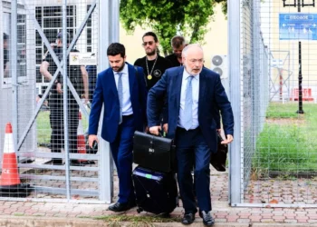 Δίκη Τεμπών: Κρίσιμες αποφάσεις για την τηλεοπτική μετάδοση και παρουσία των κατηγορουμένων