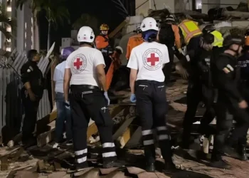 Στη Βενεζουέλα ο Ελληνικός Ερυθρός Σταυρός με 14 διασώστες και σκύλους Κ9