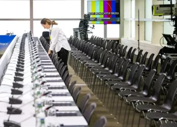 Στην Ελβετία το κρίσιμο τεστ της συμφωνίας ΗΠΑ-Ιράν: Ξεκινούν οι διαπραγματεύσεις εφαρμογής
