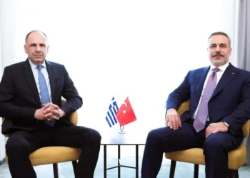 Ξεκάθαρο μήνυμα Αθήνας στη συνάντηση των δύο ΥΠΕΞ: Στο επίκεντρο ΑΟΖ, Κυπριακό και οι νέες τουρκικές διεκδικήσεις