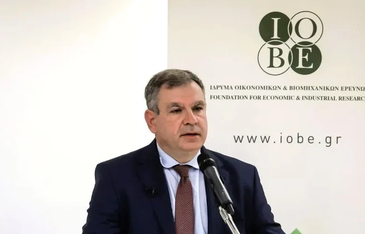 ΙΟΒΕ: Η βιομηχανία ανεβάζει ταχύτητα – Ρεκόρ απασχόλησης, άνοδος παραγωγής και ισχυρές εξαγωγές τον Μάιο