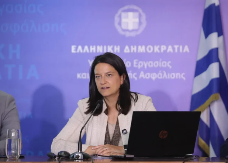 Υπουργείο Εργασίας: Νέα ασφαλιστικά ταμεία με «ατομικό κουμπαρά» – Τι αλλάζει στις συντάξεις