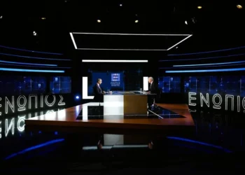 Live Συνέντευξη Μητσοτάκη: Απάντηση σε Καραμανλή και Σαμαρά, μήνυμα για χρέος και ακρίβεια