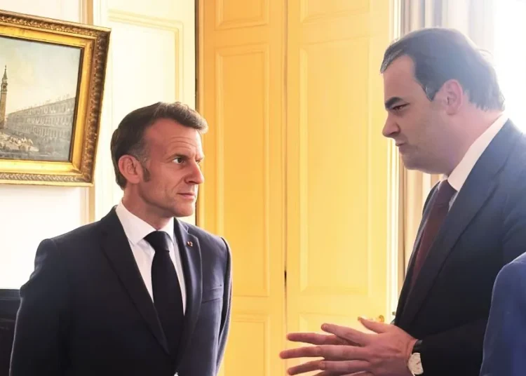 Μακρόν-Πιερρακάκης στο Ελιζέ: Στο επίκεντρο άμυνα, επενδύσεις και ανταγωνιστικότητα
