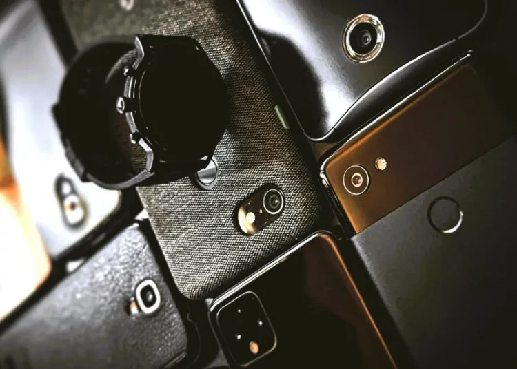 Voucher έως €70 για smartphone: Ποιοι είναι οι δικαιούχοι και πώς θα το αποκτήσουν