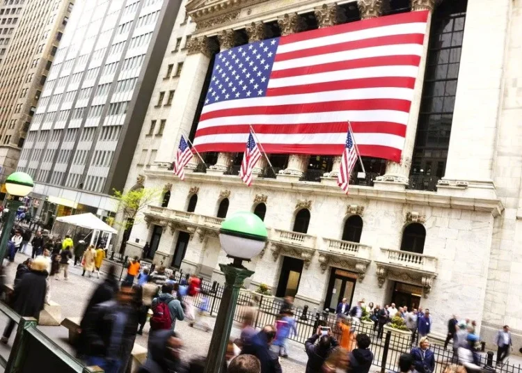 Κέρδη στη Wall Street: SpaceX και συμφωνία ΗΠΑ-Ιράν άναψαν «πράσινο φως» στους επενδυτές
