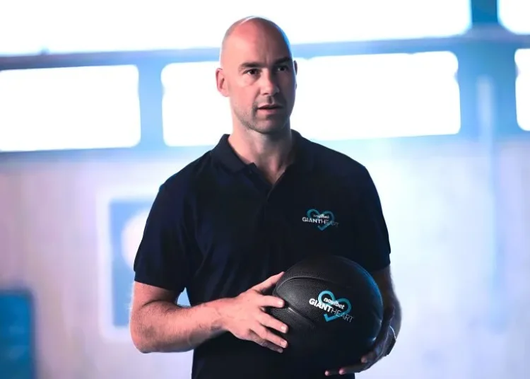 Novibet και Giant Heart στηρίζουν το Paros Beach Hoops για τη δημιουργία Μονάδας Αιμοκάθαρσης