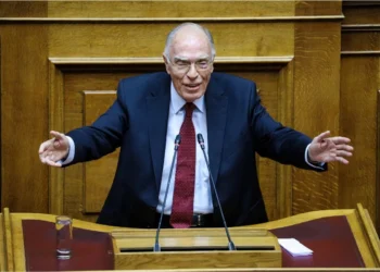 Πέθανε ο Βασίλης Λεβέντης