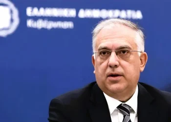 Κάλεσμα Θεοδωρικάκου για στήριξη του νομοσχεδίου προστασίας των καταναλωτών
